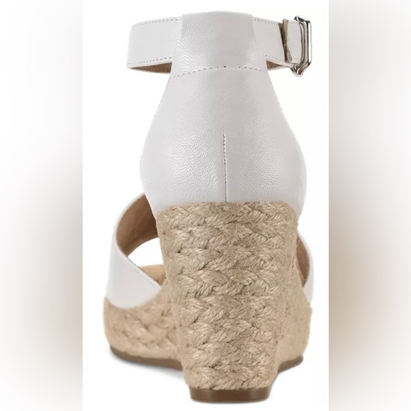 Women's Seleeney Espadrille Wedge Sandals. Color: White Size 9M - Picture 2 of 13